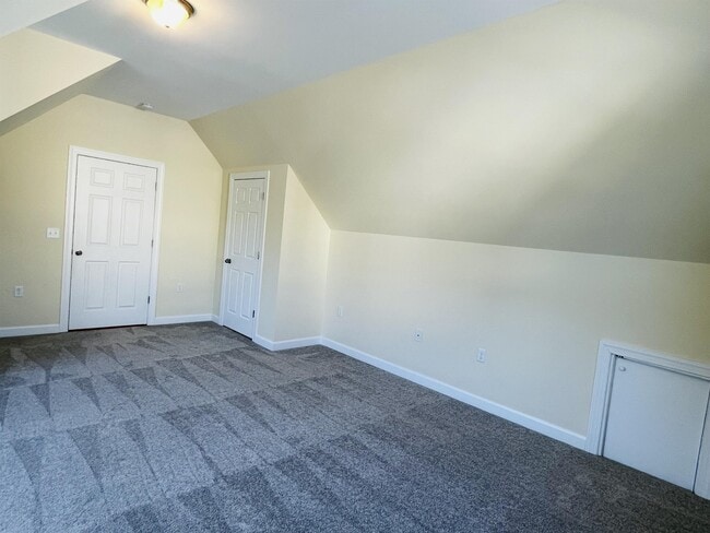 Building Photo - 72 Windgate Cir