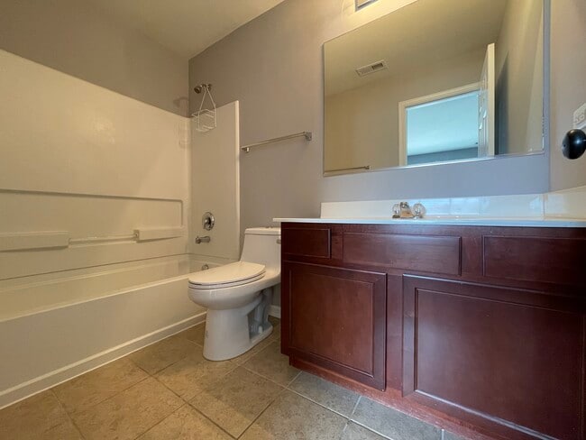 Building Photo - 3414 Cameron Dr