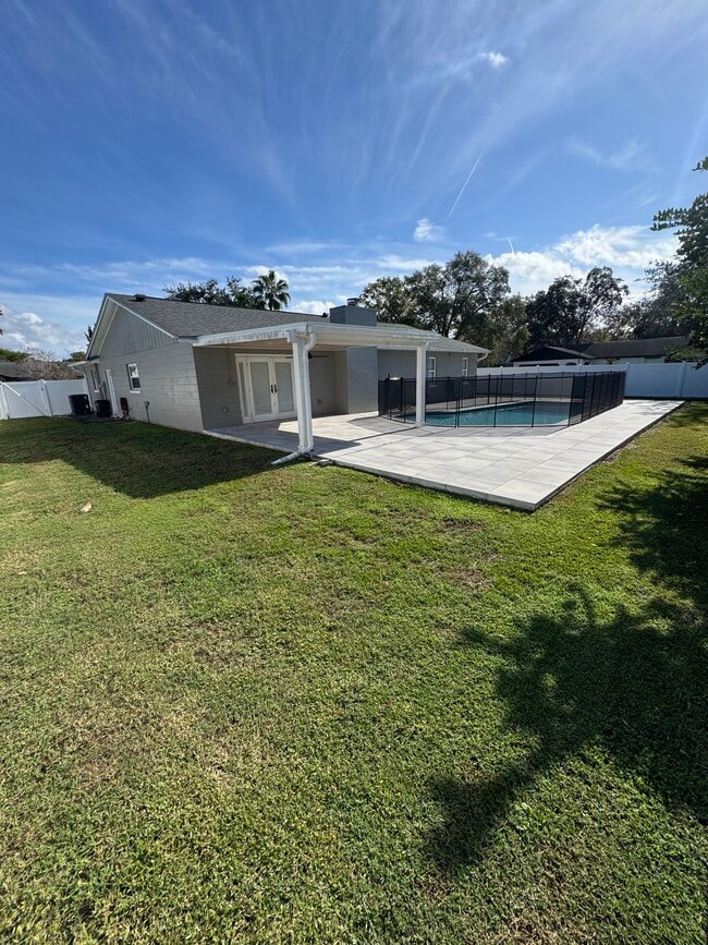 Building Photo - 3102 Shady Pine Ave