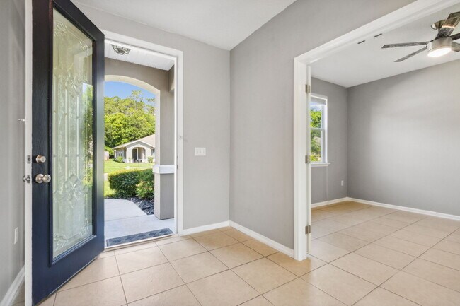 Building Photo - 12677 Pine Marsh Way