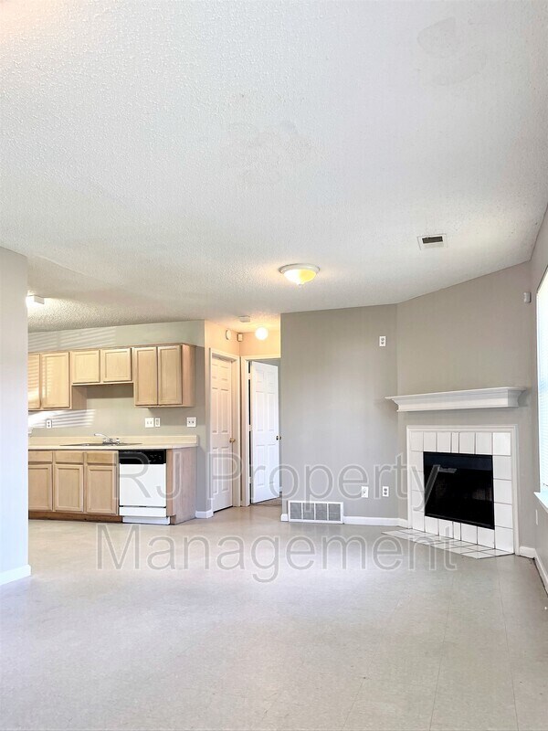 Building Photo - 4297 Kings Valley Cove E