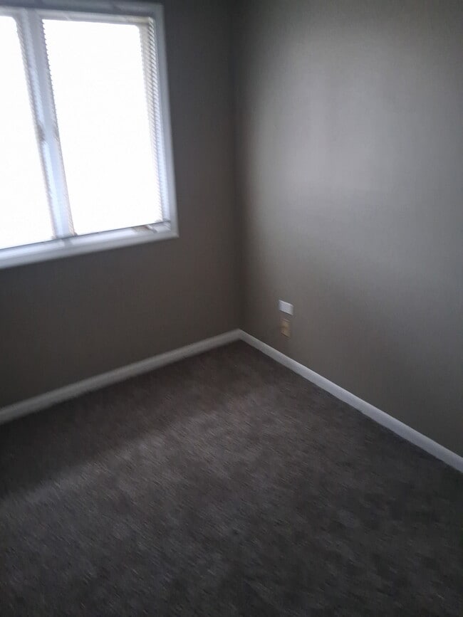 Building Photo - 5436 Cresthaven Ln