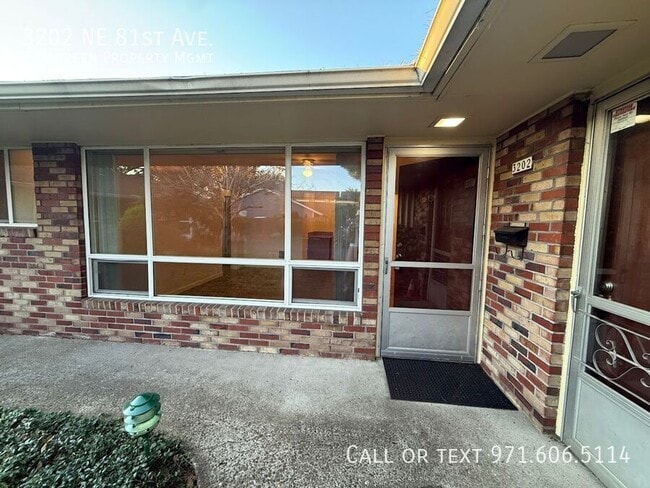 Building Photo - 3202 NE 81st Ave