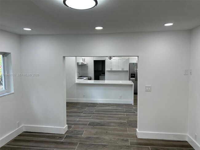 Building Photo - 261 NW 49th St