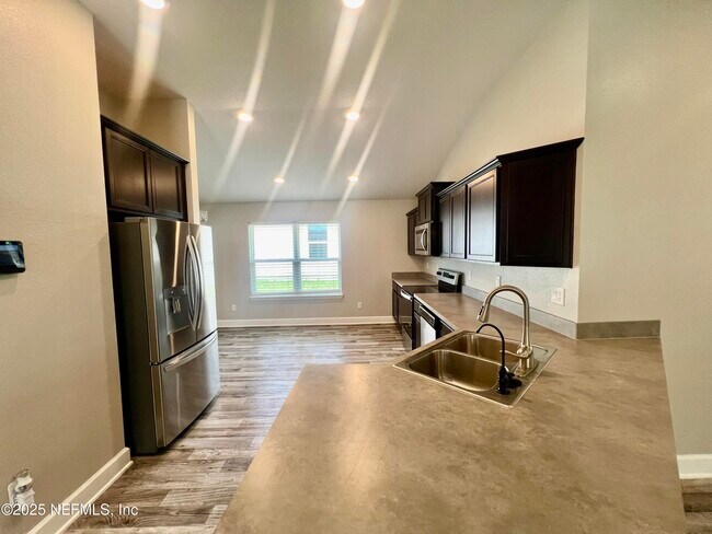 Building Photo - 7811 Oklahoma St