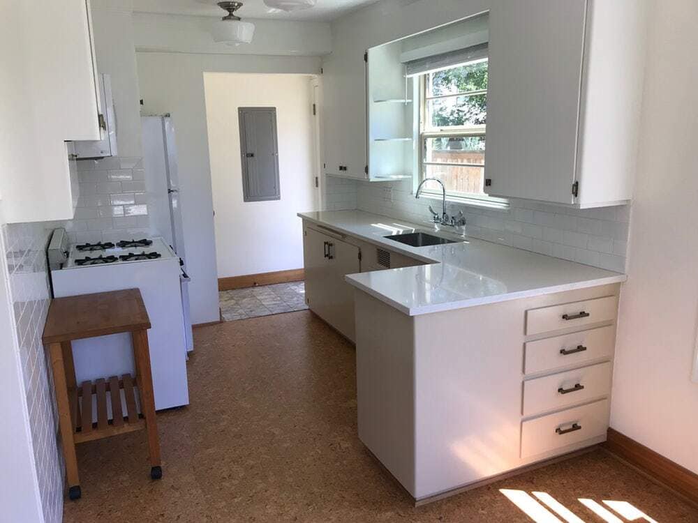 Building Photo - 4070 NE 8th Ave