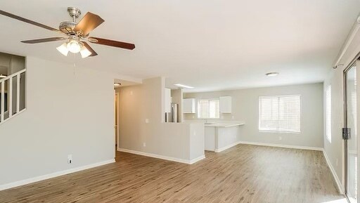 Building Photo - 10549 W Alvarado Rd