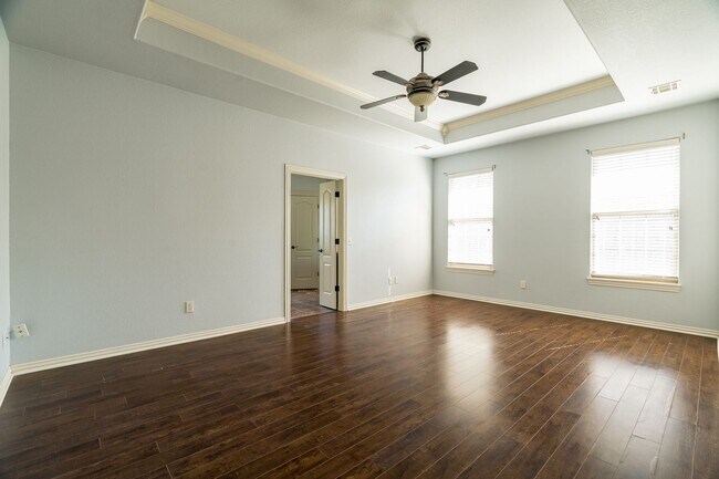 Building Photo - Spacious 3 Bedroom Home in West Fayetteville!