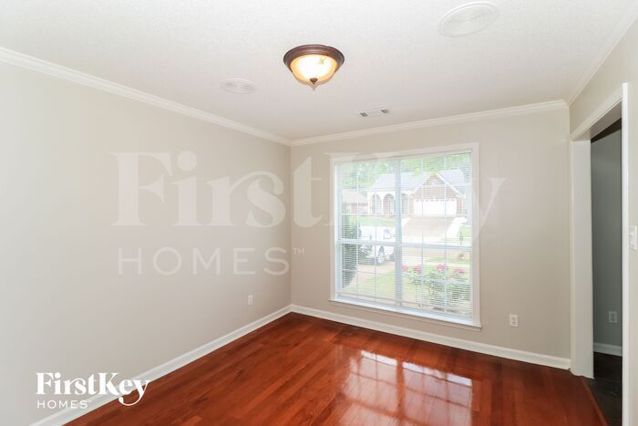 Building Photo - 4015 Fairway View Cir E