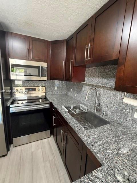 Building Photo - 13884 SW 64th St