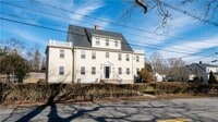 Building Photo - 118 Ruggles Ave