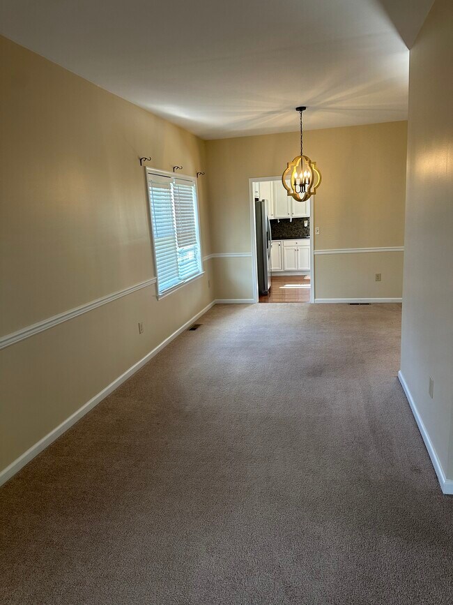 Building Photo - 30 Millbrook Court