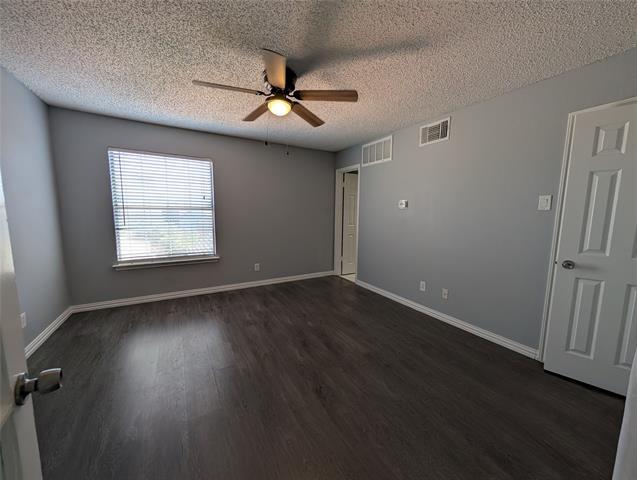 Building Photo - 12660 Hillcrest Rd