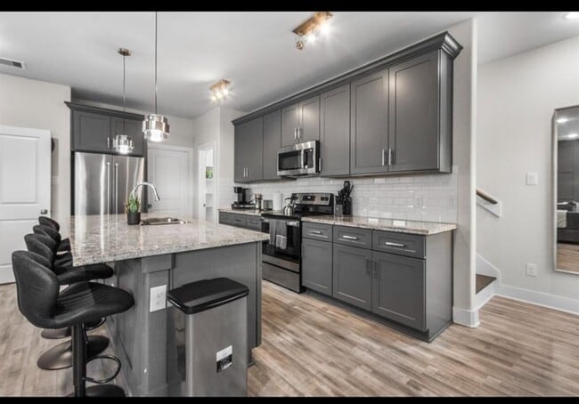 Building Photo - 4681 Bellfort Ave