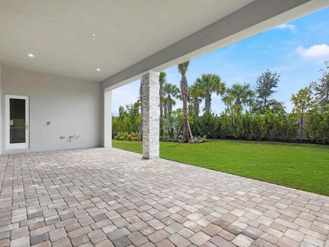 Building Photo - 9124 Coral Isles Cir