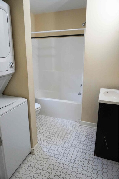 Building Photo - 1842 Elvin Dr