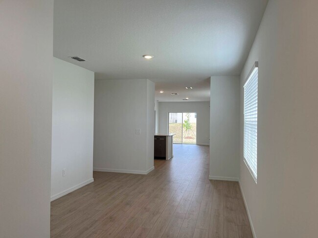 Building Photo - 3304 White Indigo