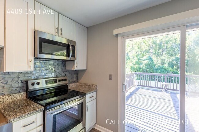 Building Photo - 4409 19th Ave