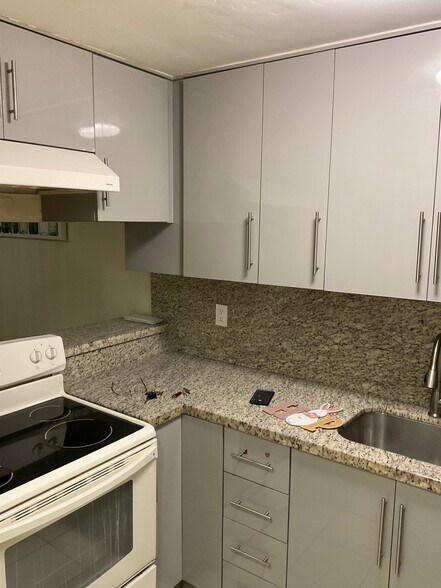 Building Photo - 13315 SW 58th Ter