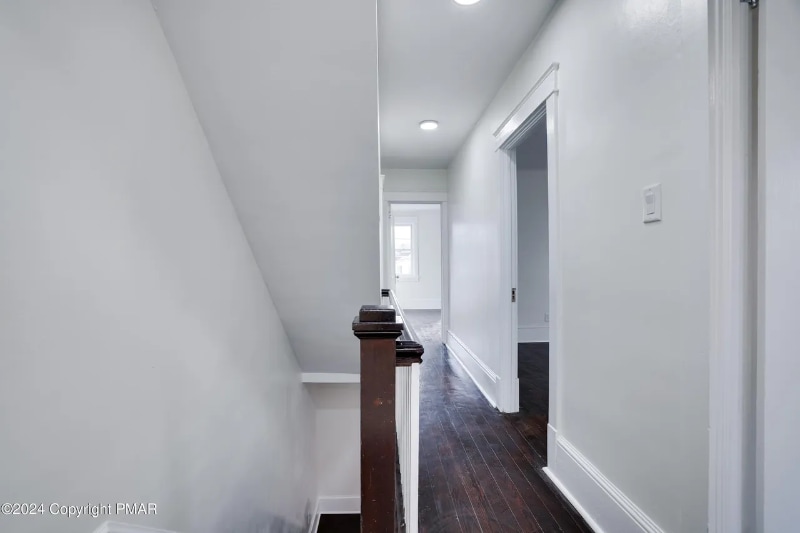 Building Photo - 510 Brown St