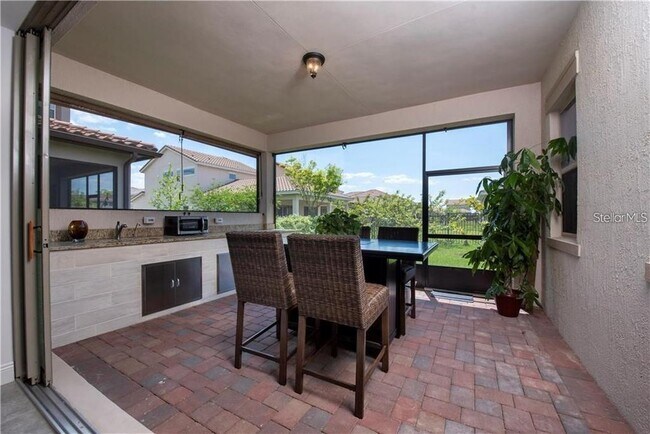 Building Photo - 13092 Stanthorne Ave