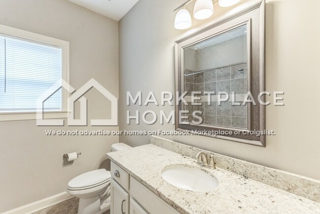 Building Photo - 5057 Maiden Ln