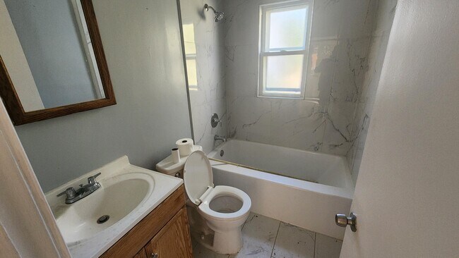 Building Photo - 6120 Marvin St