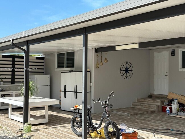 Building Photo - 13847 Jackson St