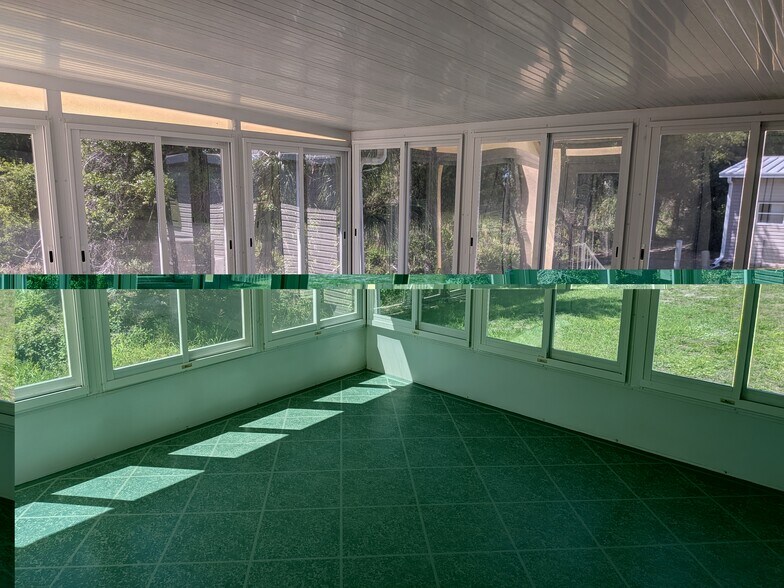 Building Photo - 215 Tiger Lilly Dr