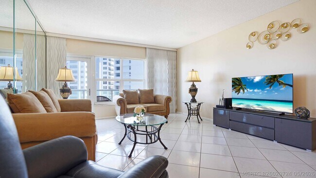 Building Photo - 3550 Galt Ocean Dr