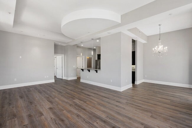 Building Photo - Downtown Raleigh Penthouse with Stunning View