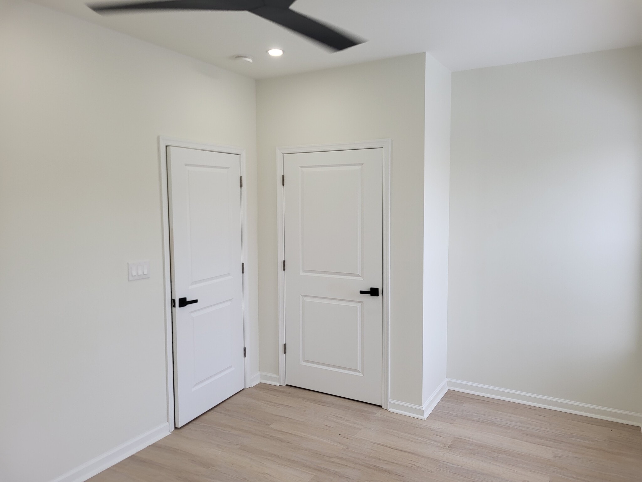 Master bedroom - 1164 Atwood Rd