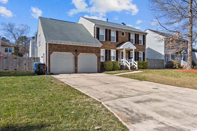 Building Photo - Spacious 4-Bed, 3-Bath Home in Virginia Beach!