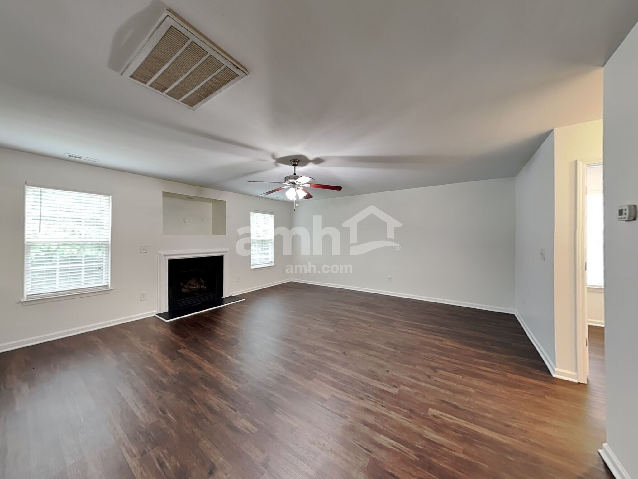 Building Photo - 5001 Autumn Oak Dr
