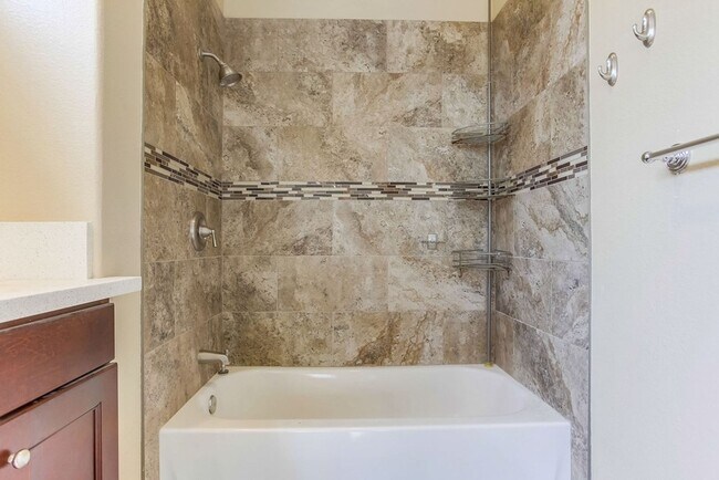 Building Photo - Charming Two Story 3 BR Home Available Mid June!