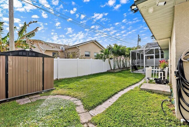 Building Photo - 4350 51st Ave S