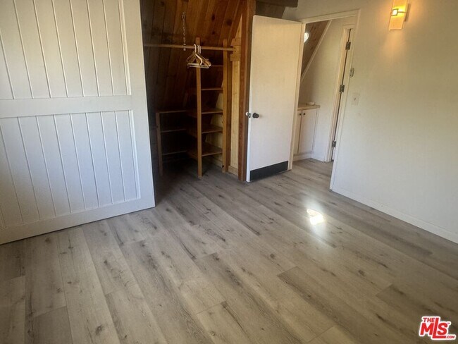 Building Photo - 672 Holmes Ln