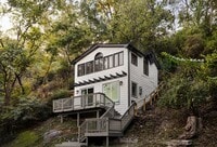 Building Photo - 730 Bennys Bch Rd