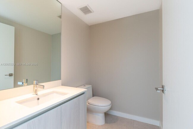 Building Photo - 3131 NE 7th Ave