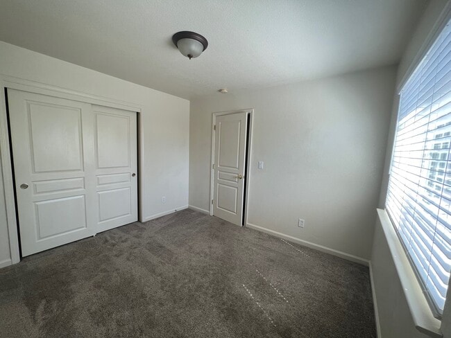 Building Photo - 1742 Shay Way