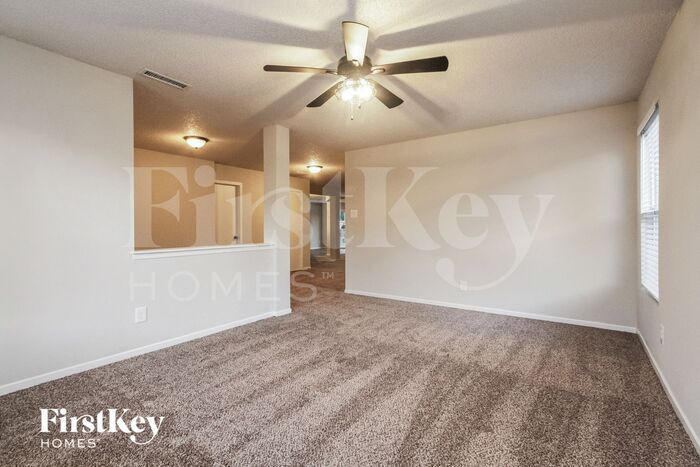 Building Photo - 679 Harvest Meadow Way