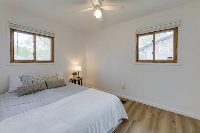 Building Photo - 1223 Ringwalt Dr
