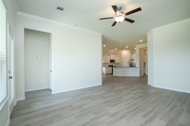 Building Photo - 15230 Kickapoo Cavern Dr