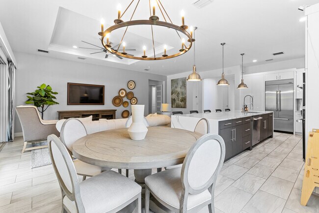 Building Photo - 10414 Angel Oak Ct
