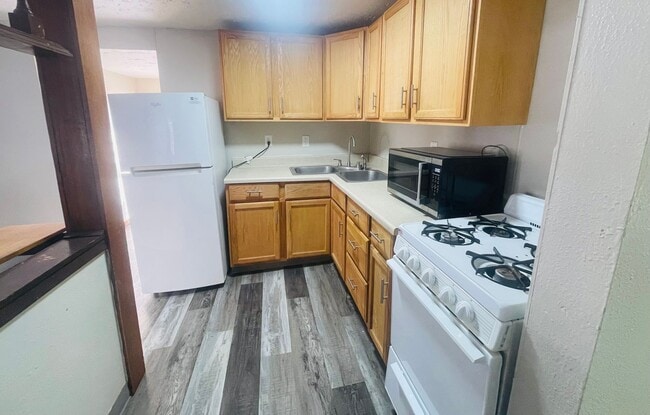 Building Photo - 2512 Jones St