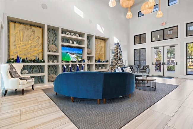 Building Photo - 5709 Silver Sun Dr