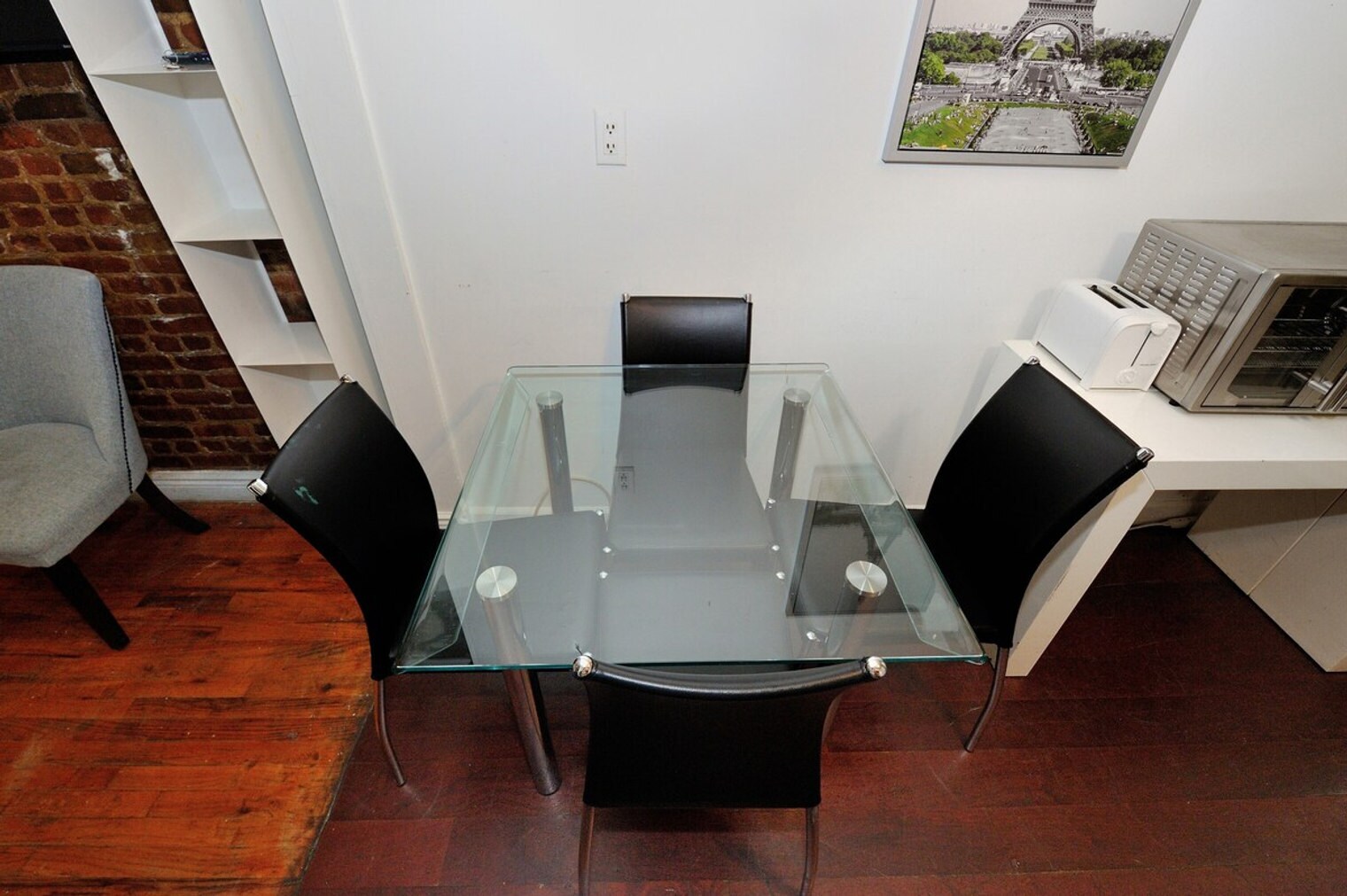 Building Photo - 538 9th Ave