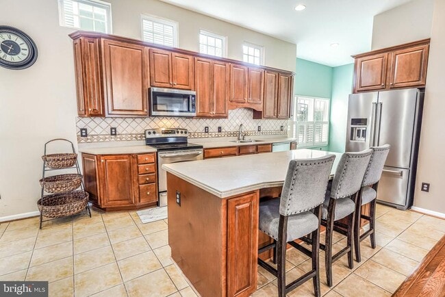 Building Photo - 24990 Mineral Springs Cir