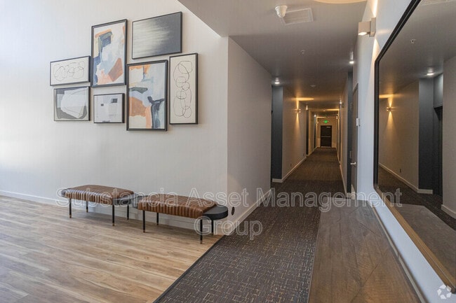 Building Photo - 1677 Midtown Pl