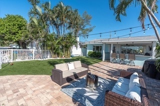 Building Photo - 341 Boca Ciega Dr